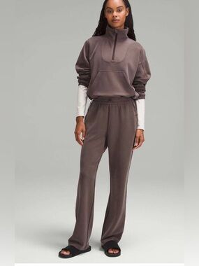 Lululemon Softstreme High-Rise Pant *Tall
Espresso